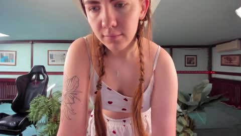  Kira  online show from May 28, 1:47 am