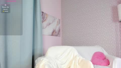 Snapshot of kirasun_ chatting on November 12, 12:16 pm KiraSun online show from November 12, 12:16 pm