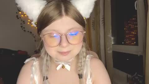 Snapshot of kirayume chatting on June 16, 8:22 pm KiraYume online show from June 16, 8:22 pm