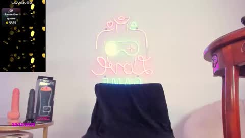 kirby_carrington online show from October 29, 1:46 pm