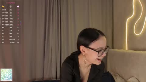 Snapshot of kirbycallaro chatting on February 21, 6:20 pm Miko online show from February 21, 6:20 pm