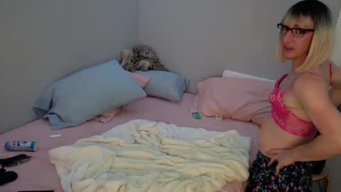 Onya online show from January 11, 8:33 am