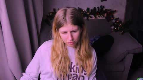 Kira online show from December 7, 9:22 pm