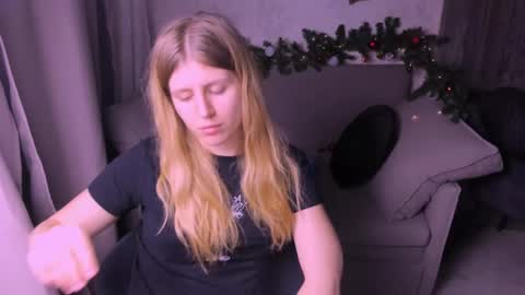 Kira online show from December 12, 10:31 pm