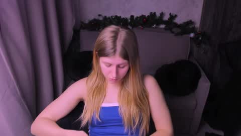 Kira online show from December 19, 1:18 am