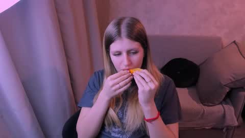 Kira online show from January 22, 7:24 pm