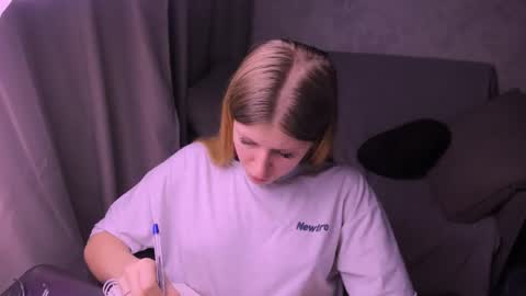 Kira online show from February 2, 12:40 am