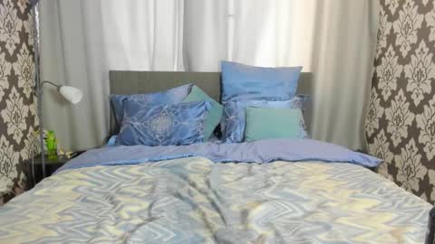 Kira online show from September 12, 1:22 pm