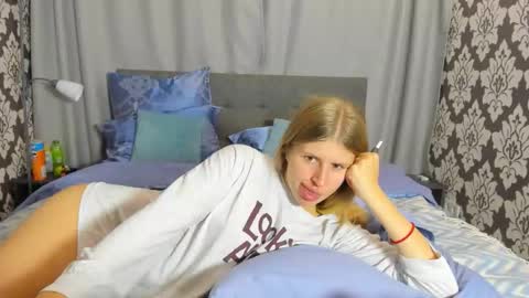 Kira online show from September 15, 5:46 pm