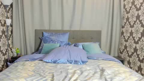 Kira online show from September 17, 3:46 pm