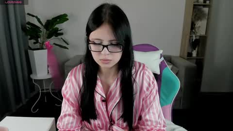 Kisa  online show from April 8, 10:15 am