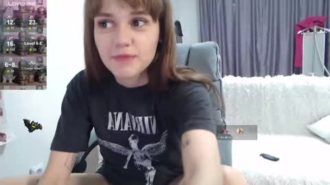 Snapshot of kisi_missi chatting on December 10, 11:19 pm Kisi online show from December 10, 11:19 pm