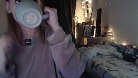 Snapshot of kisi_missi chatting on February 5, 12:10 am Kisi online show from February 5, 12:10 am