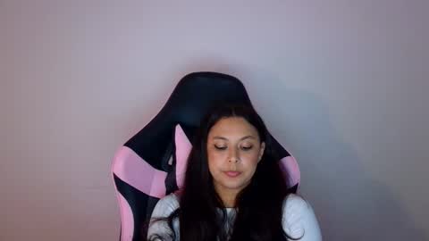 Snapshot of kiss_ameliaa chatting on November 6, 2:40 pm kiss_ameliaa online show from November 6, 2:40 pm