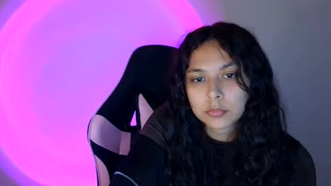 Snapshot of kiss_ameliaa chatting on November 27, 8:49 am kiss_ameliaa online show from November 27, 8:49 am