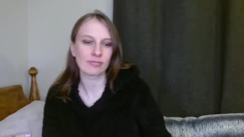 Snapshot of kissallie chatting on February 6, 2:44 am Allie online show from February 6, 2:44 am