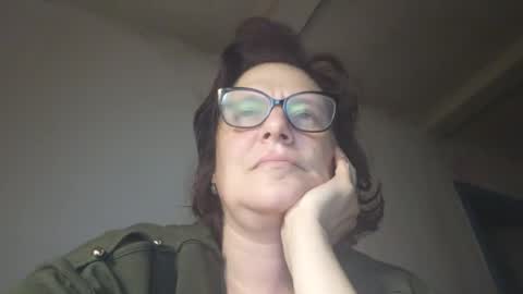 kissandvibe online show from April 1, 8:06 pm