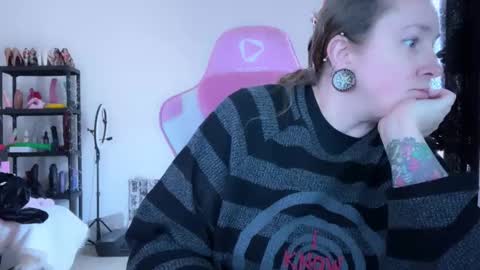 kissica online show from February 16, 12:01 pm