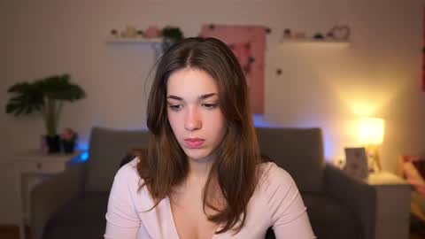 Sisi online show from January 13, 2:22 pm