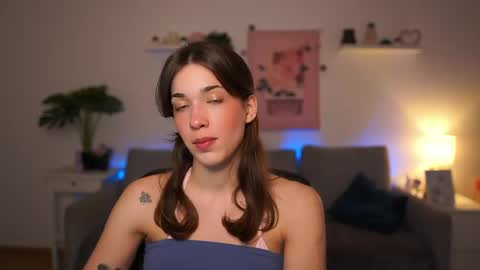 Sisi online show from May 19, 1:17 pm