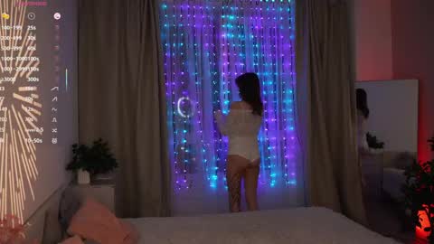 Lola online show from May 24, 7:19 pm
