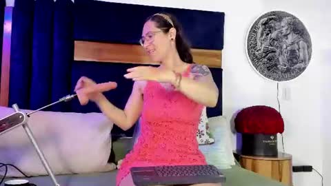 Kissing Company online show from June 23, 2:42 am