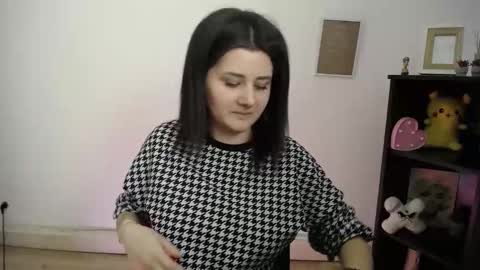 kissleoxx online show from March 24, 2:00 pm