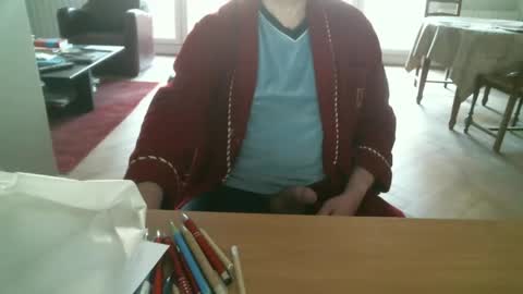 Snapshot of kisslog1 chatting on January 1, 9:07 am kisslog1 online show from January 1, 9:07 am