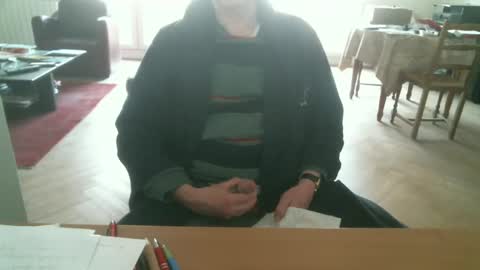 Snapshot of kisslog1 chatting on March 1, 7:51 am kisslog1 online show from March 1, 7:51 am