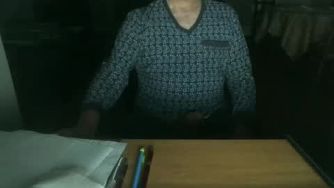 Snapshot of kisslog1 chatting on September 13, 6:24 am kisslog1 online show from September 13, 6:24 am