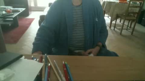 Snapshot of kisslog1 chatting on October 18, 7:20 am kisslog1 online show from October 18, 7:20 am