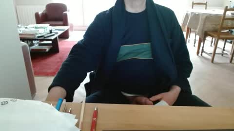 kisslog1 online show from April 10, 3:50 pm