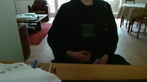 kisslog1 online show from April 12, 7:24 am