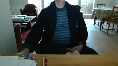 kisslog1 online show from April 18, 5:55 am