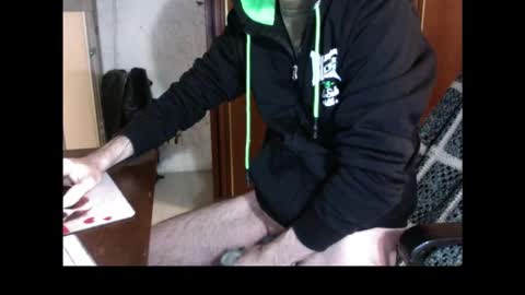 kissofbanned1983 online show from November 27, 5:37 pm