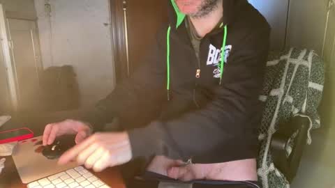 kissofbanned1983 online show from March 8, 9:35 am