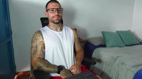 kite__ online show from February 1, 9:19 pm