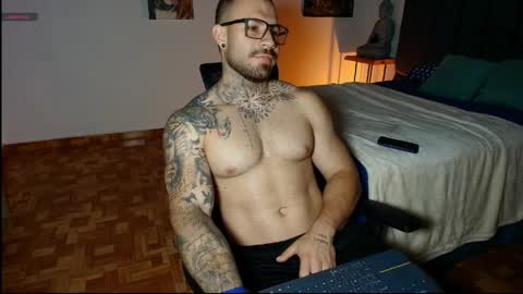 kite__ online show from April 1, 1:52 pm