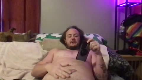 Snapshot of kitejackdaw chatting on December 1, 5:13 pm Kite Jackdaw Bi Trans Man online show from December 1, 5:13 pm