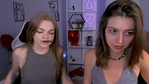 Snapshot of kitniss_dreamy chatting on September 11, 12:27 pm kitniss online show from September 11, 12:27 pm