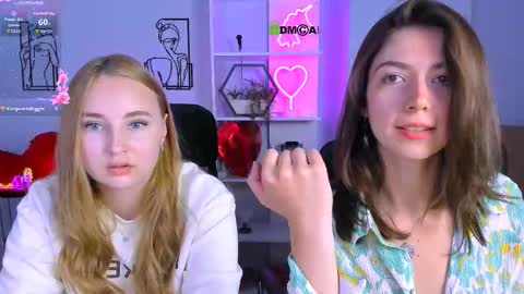 Snapshot of kitniss_dreamy chatting on September 19, 12:50 pm kitniss online show from September 19, 12:50 pm