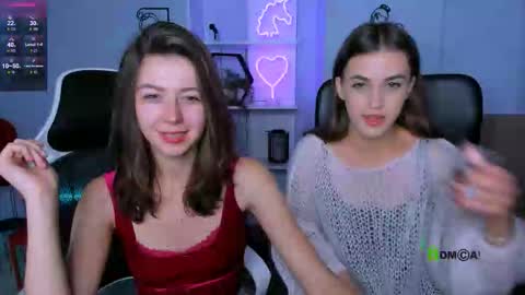 Snapshot of kitniss_dreamy chatting on October 10, 12:15 pm kitniss online show from October 10, 12:15 pm