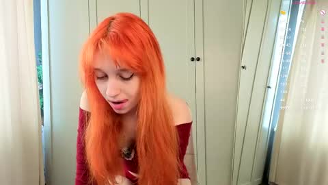 The sexy fox Kitsune online show from June 3, 6:05 am