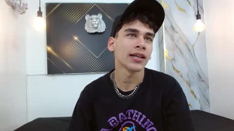 kitsune_44 online show from March 25, 6:36 pm