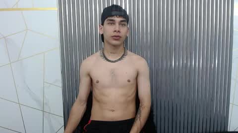 kitsune_44 online show from April 16, 7:36 pm