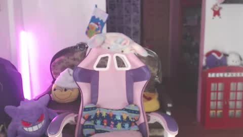 Snapshot of kitsunearineko chatting on November 5, 9:26 pm Ari Keimiwrights online show from November 5, 9:26 pm