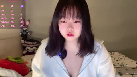 Snapshot of kittenfishing chatting on October 30, 3:24 pm kit online show from October 30, 3:24 pm