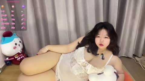 Snapshot of kittenfishing chatting on January 14, 6:24 pm kit online show from January 14, 6:24 pm