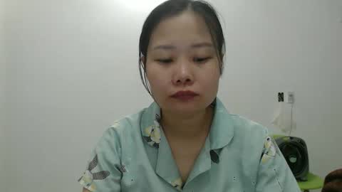kitti_baby2x online show from April 2, 4:21 am