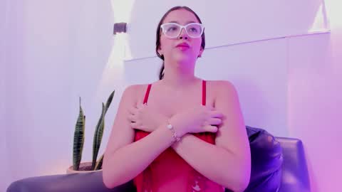 Kitti Love 3 online show from January 12, 7:30 pm